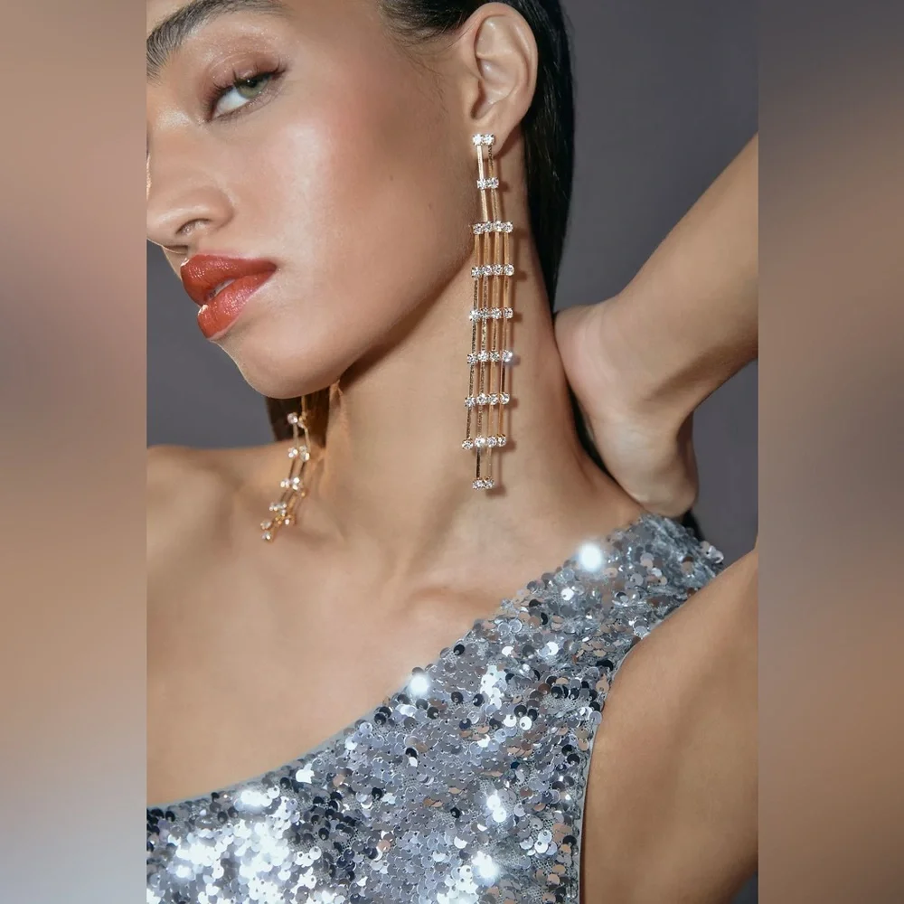 Anthropologie Ladder-Drop Rhinestone Earrings
By Anthropologie